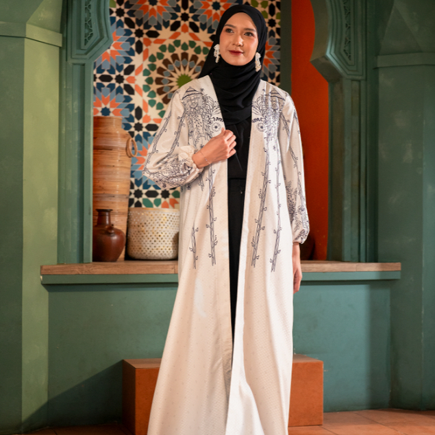 BATIK TRUSMI SAHASYA COLLECTION - Long Outer Syasya Warna Putih IDUL ADHA LEBARAN 2026 COUPLE SARIMB