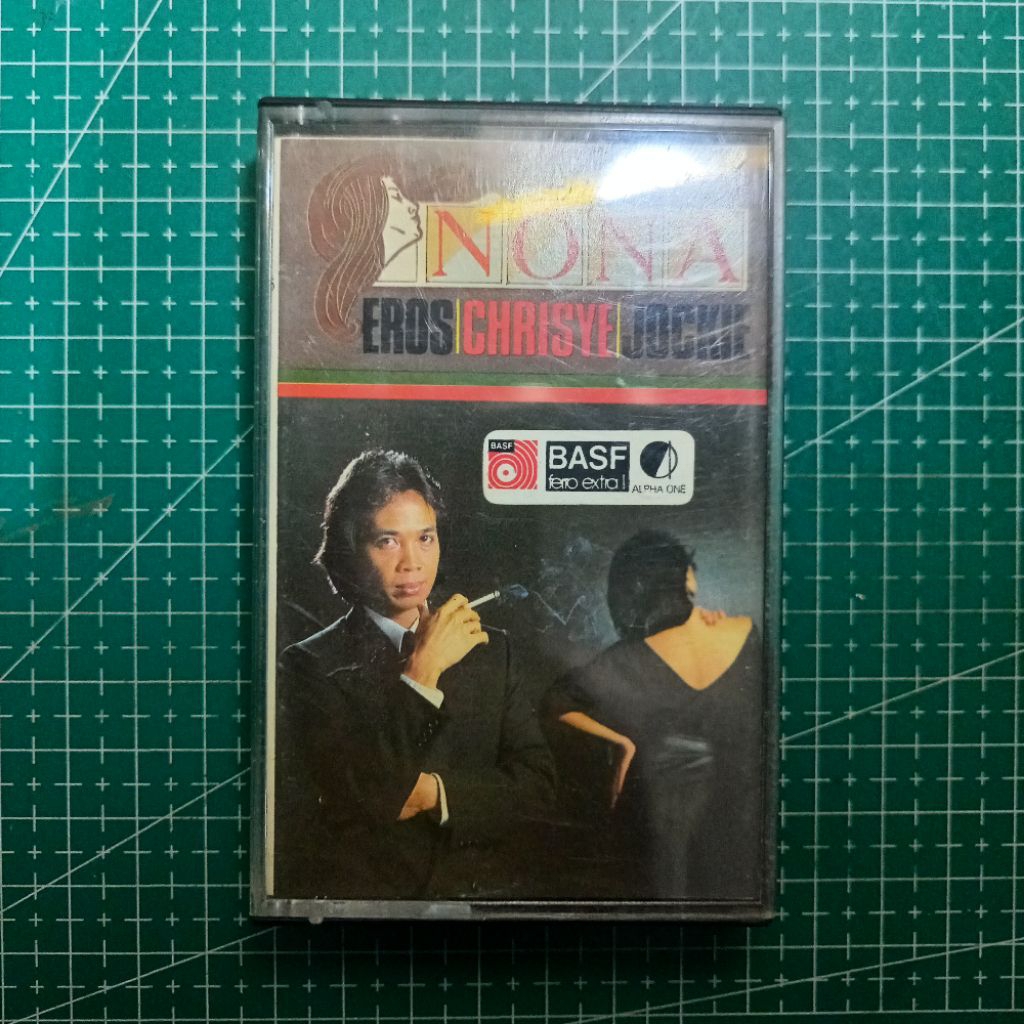 Kaset Chrisye - Nona