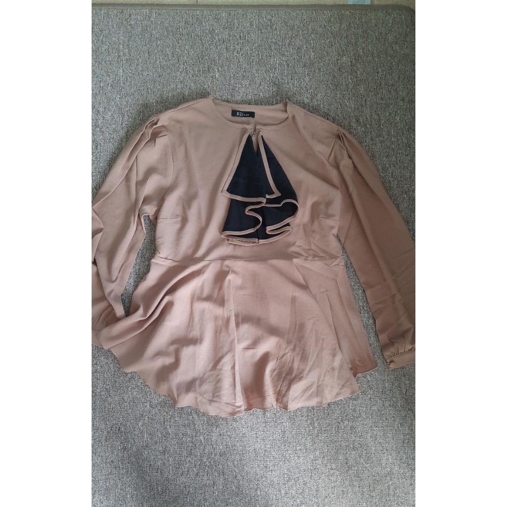 (PRELOVED) BLOUSE COKLAT