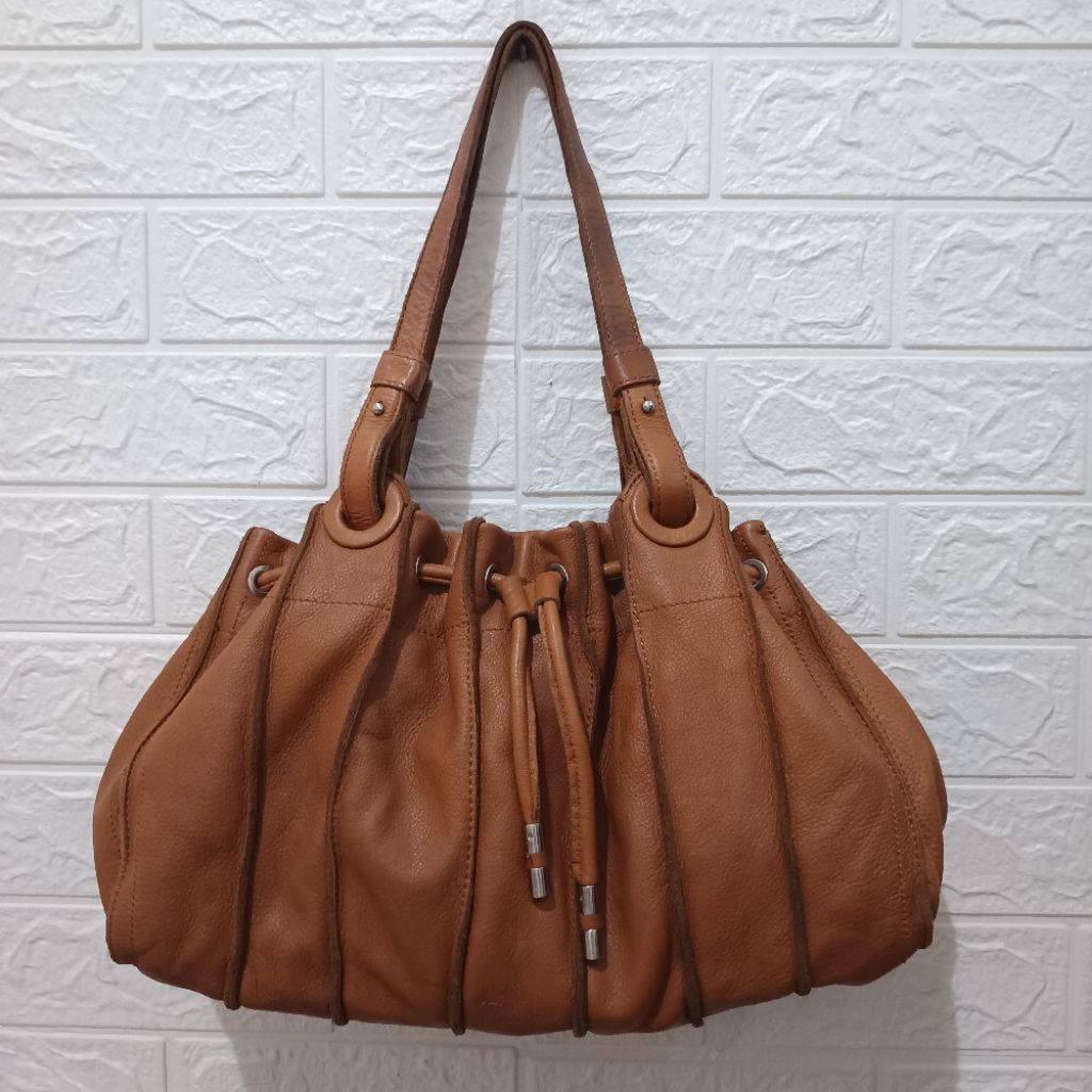 Kenneth Cole - Tas hobo serut kulas coklat