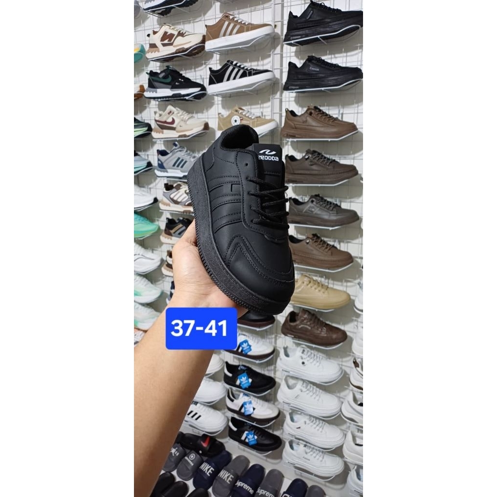 ZEODDA Sepatu Fashion Import Hitam Polos Sepatu Sekolah SMP SMA