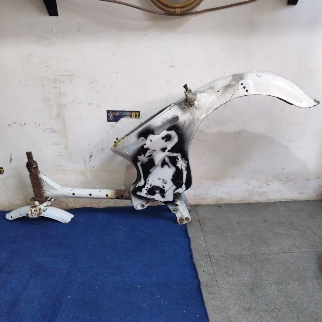 rangka Honda C70 bahan drak