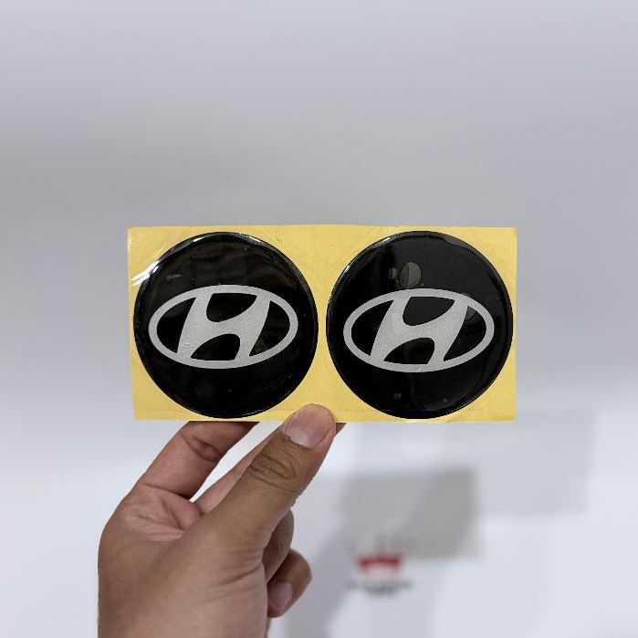 Emblem Stiker Dop Velg HYUNDAI hitam putih / Stiker Timbul Logo HYUNDAI Dop Velg Mobil Lem Kuat