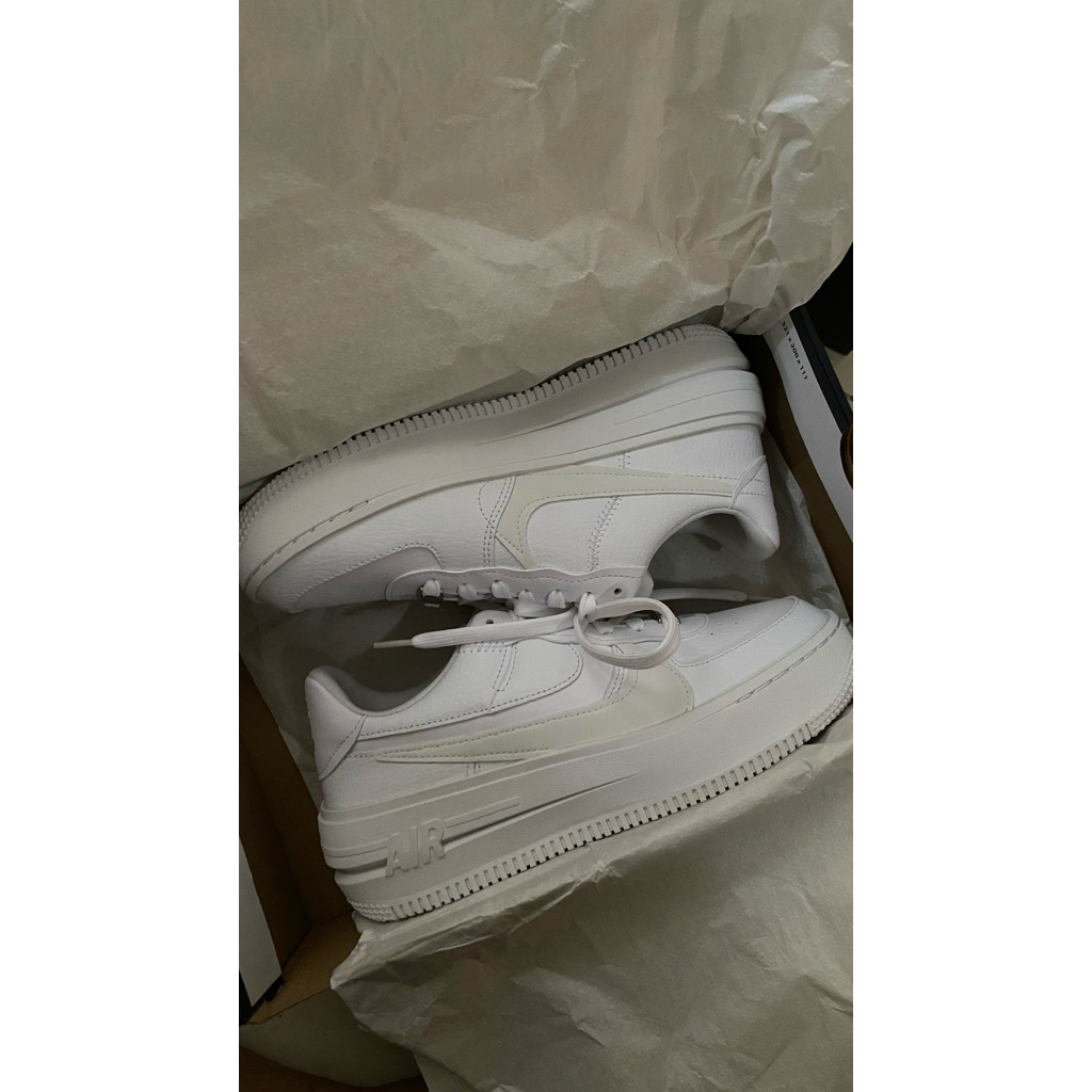 (Preloved Original 100%) Nike AF1 Plt.Af.Orm Women's Basketball Shoes - White