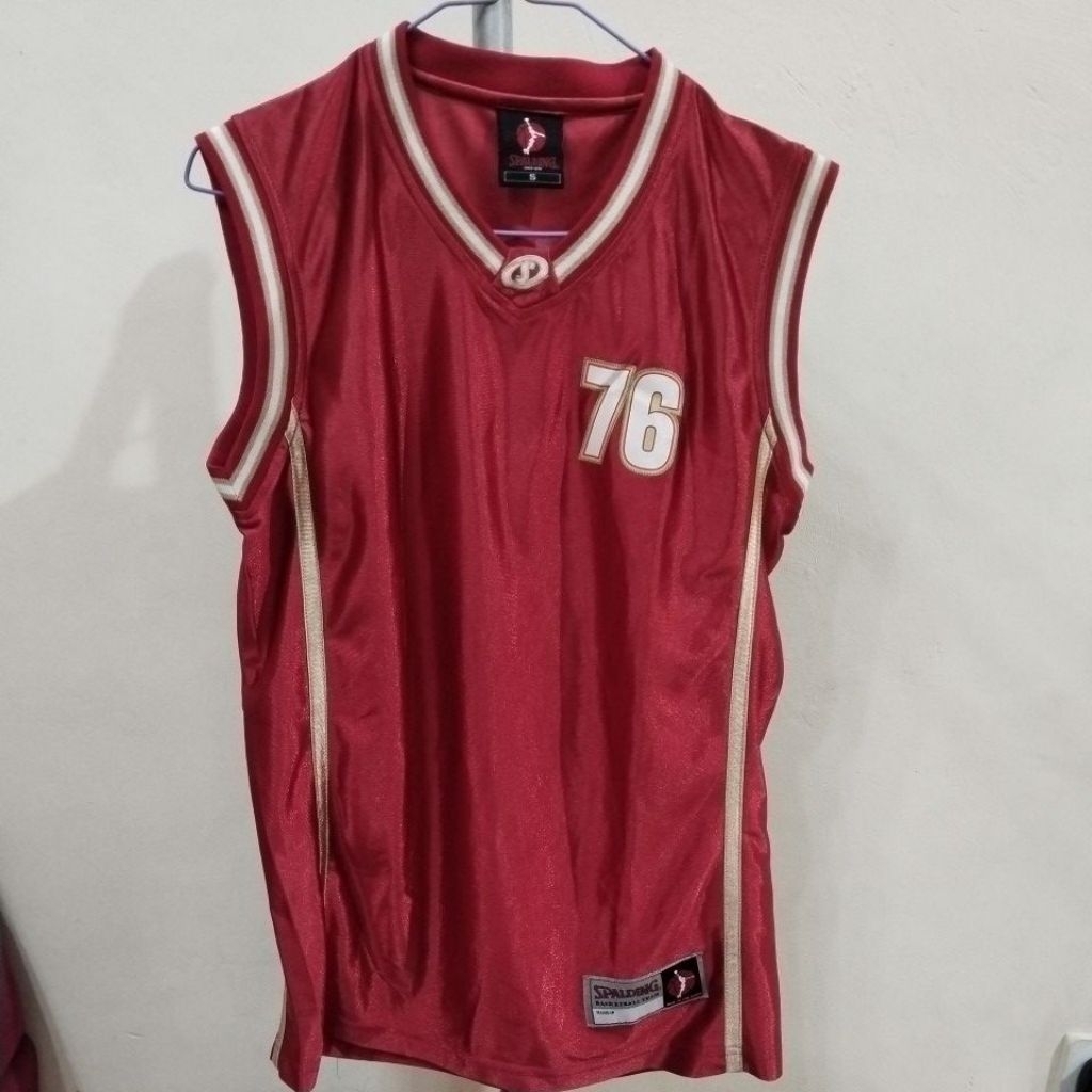 Kaos oblong olahraga second