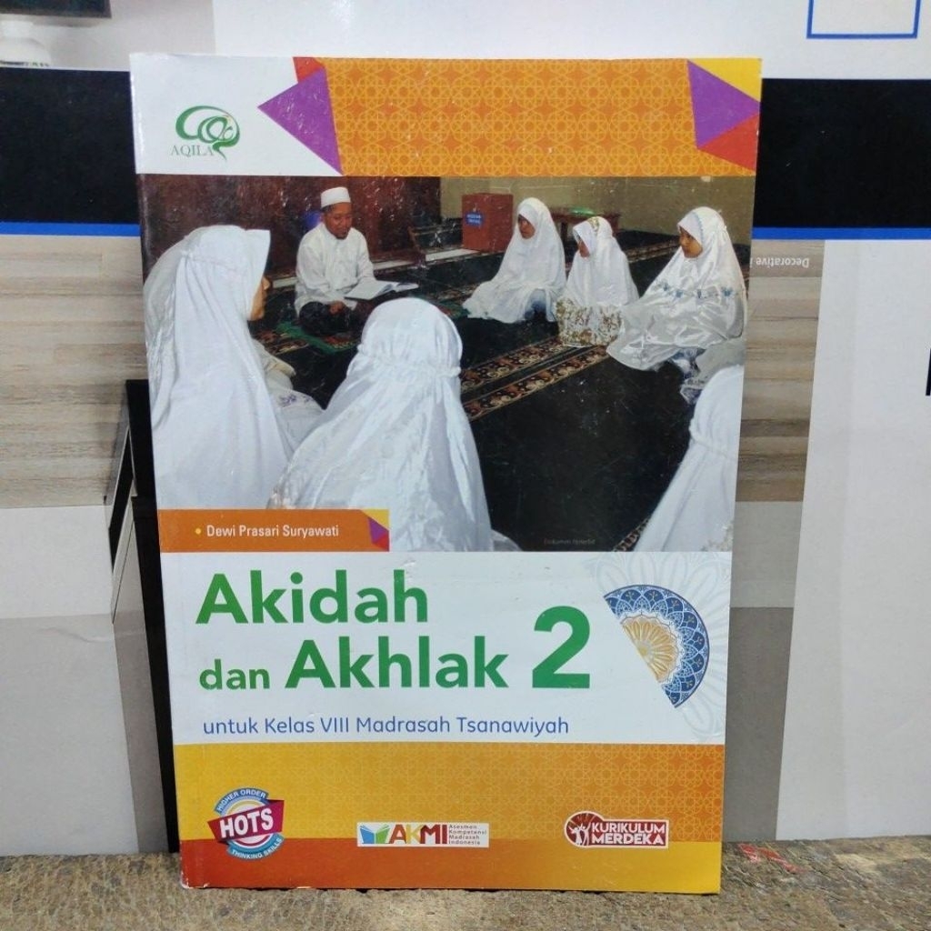 Akidah dan akhlak kelas 8/2 MTS kurikulum merdeka Aqila