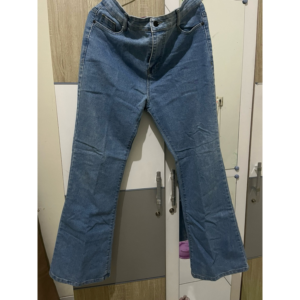 Celana jeans cutbray warna light denim By Nuber