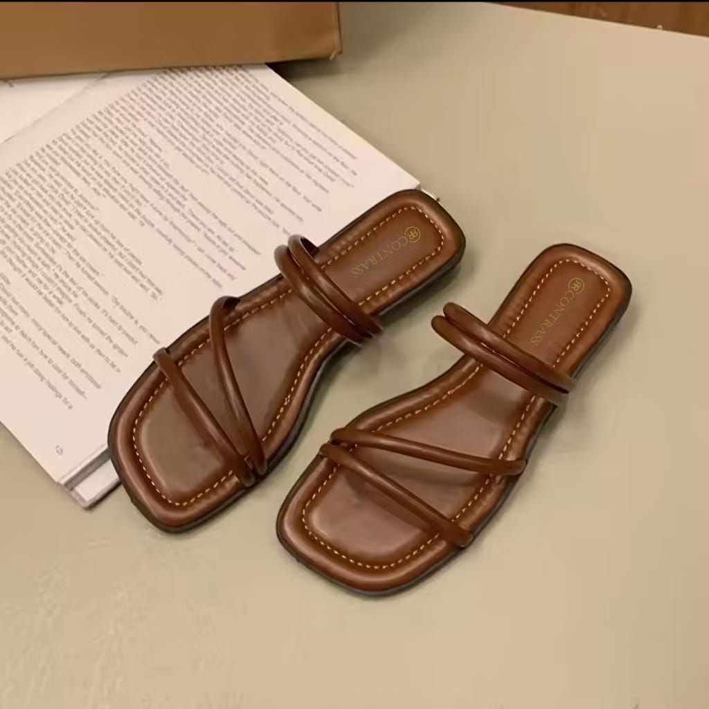 Sandal Flat Wanita Alas Busa Empuk Sandal Tali 4 Minimalis Elegant