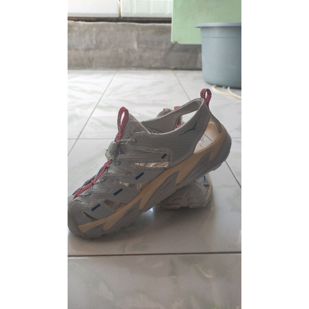 hoka one one hopara