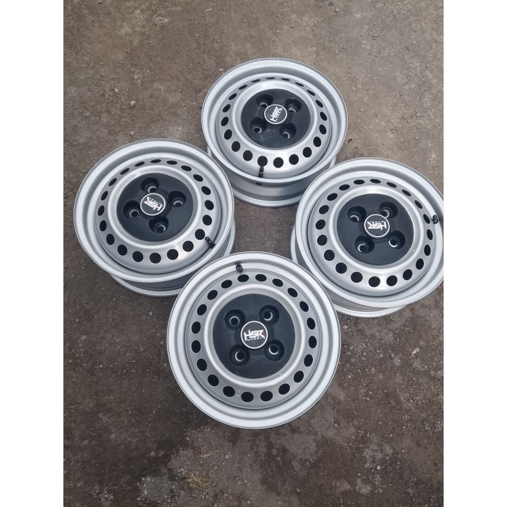 velg kaleng classic buat karimun atoz ring 13 pcd 100 harga sudah 1 set 4 biji lengkap dop tengah.