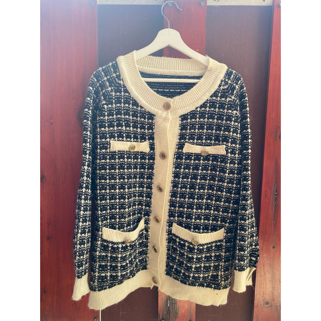 tweed knit (preloved)