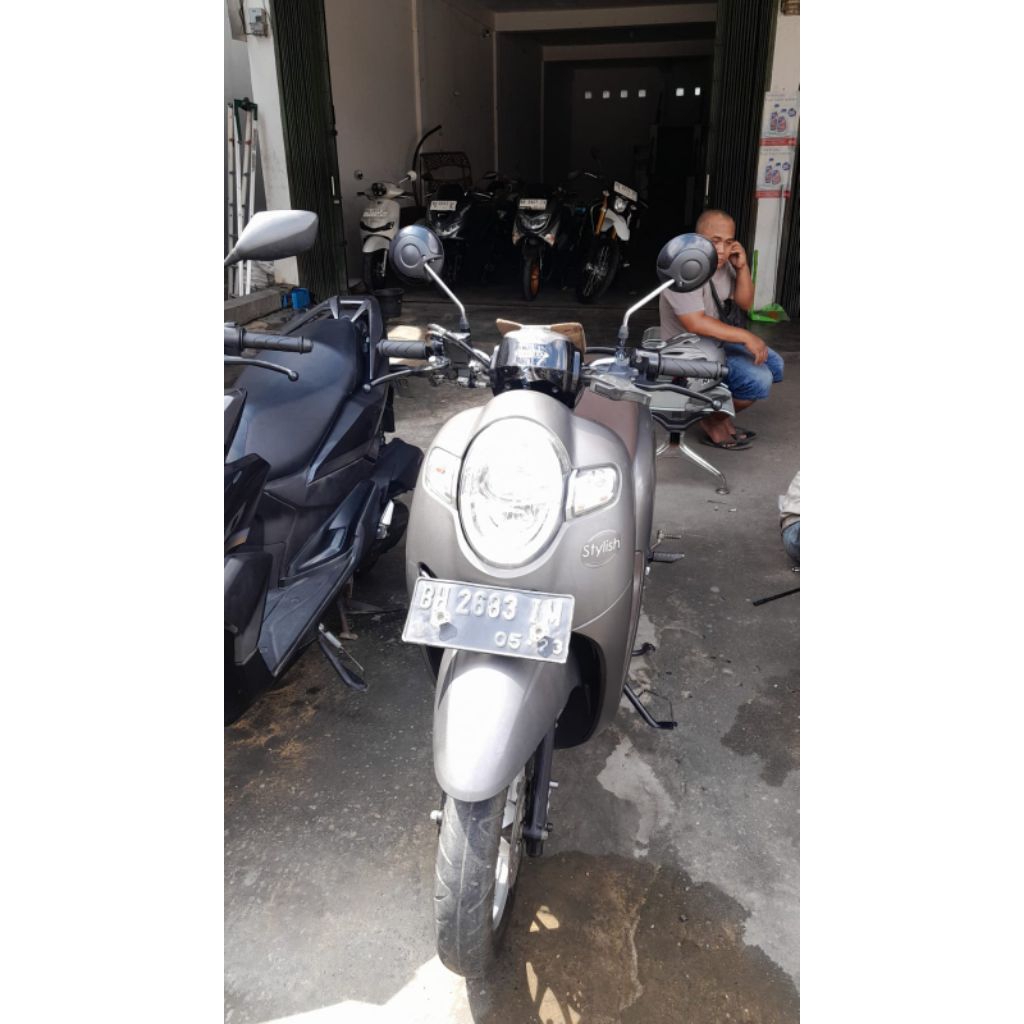 Motor Second bekas Scoopy 2018 masih sangat mulus