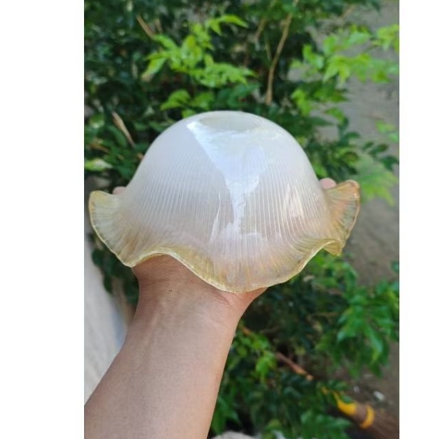 kap lampu gantung kaca lawas vintage