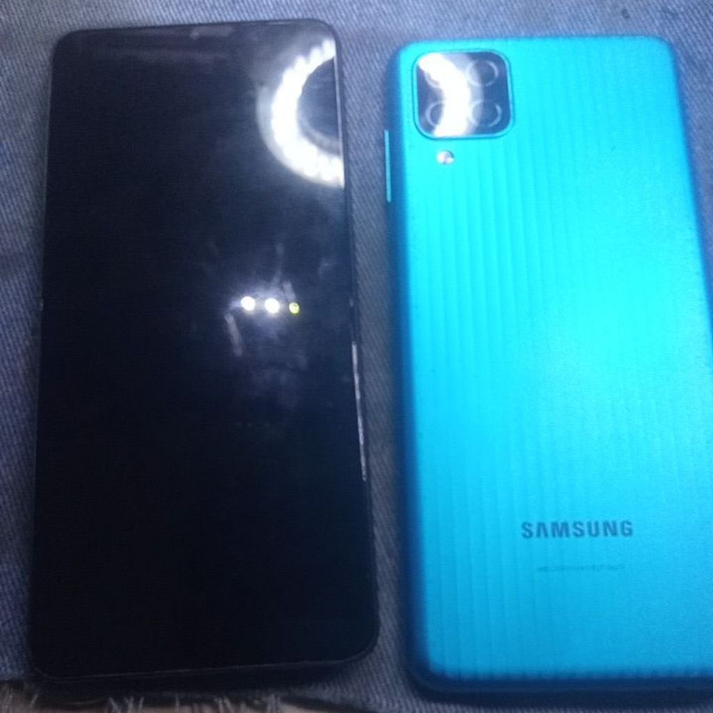 LCD SAMSUNG M12 ORIGINAL COPOTAN