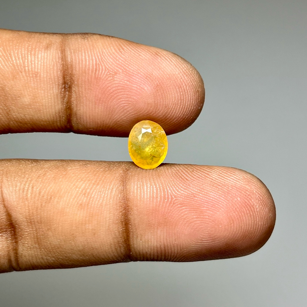 Natural Yellow Sapphire corundum batu yellow safir yakut africa dim 8.5x7x3