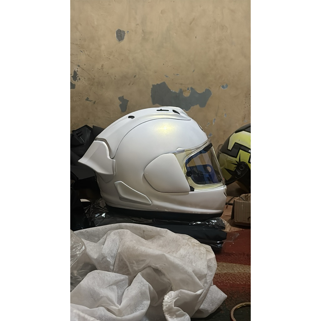 Helm arai second 1:1 cetakan fiber composite(Non gp pad)