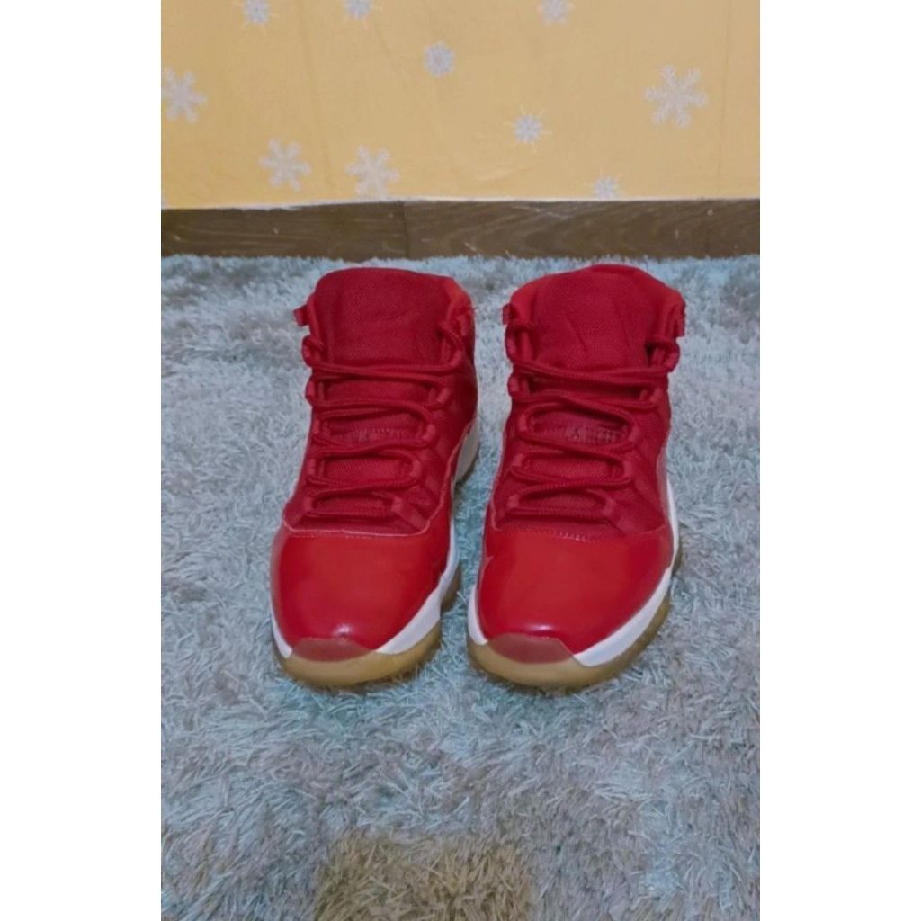 jordan retro11 full red original