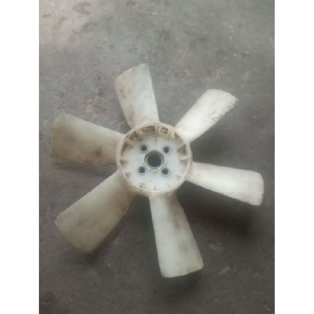 Kipas Radiator Suzuki Carry Futura PNP Carry 1.0 Katana Original