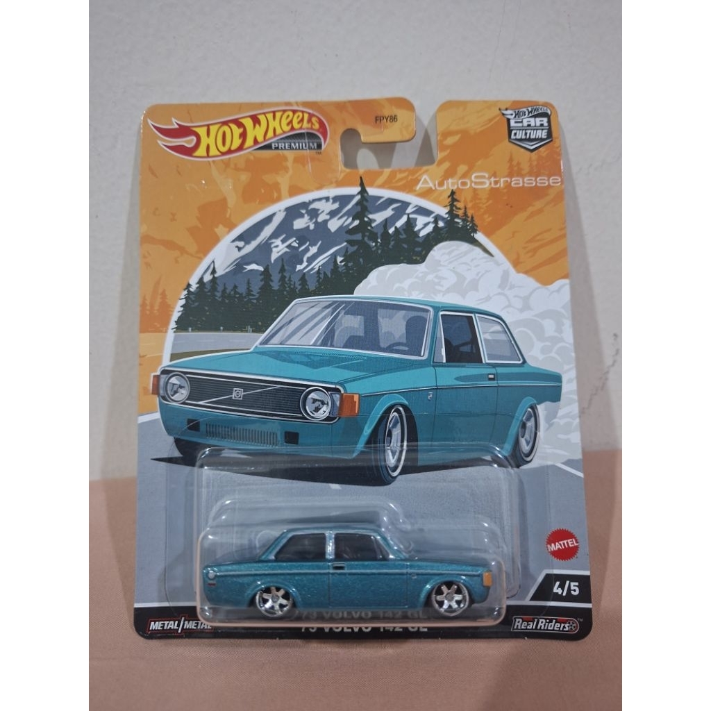 HOTWHEELS PREMIUM CARD 73 VOLVO 142 GL