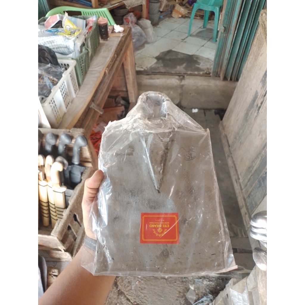 cangkul cap mata asli
