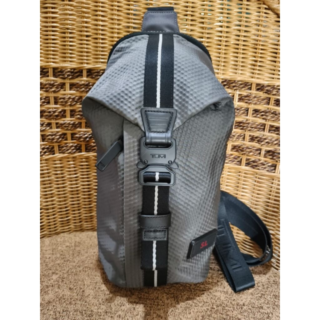 tumi tahoe bozeman sling grey original
