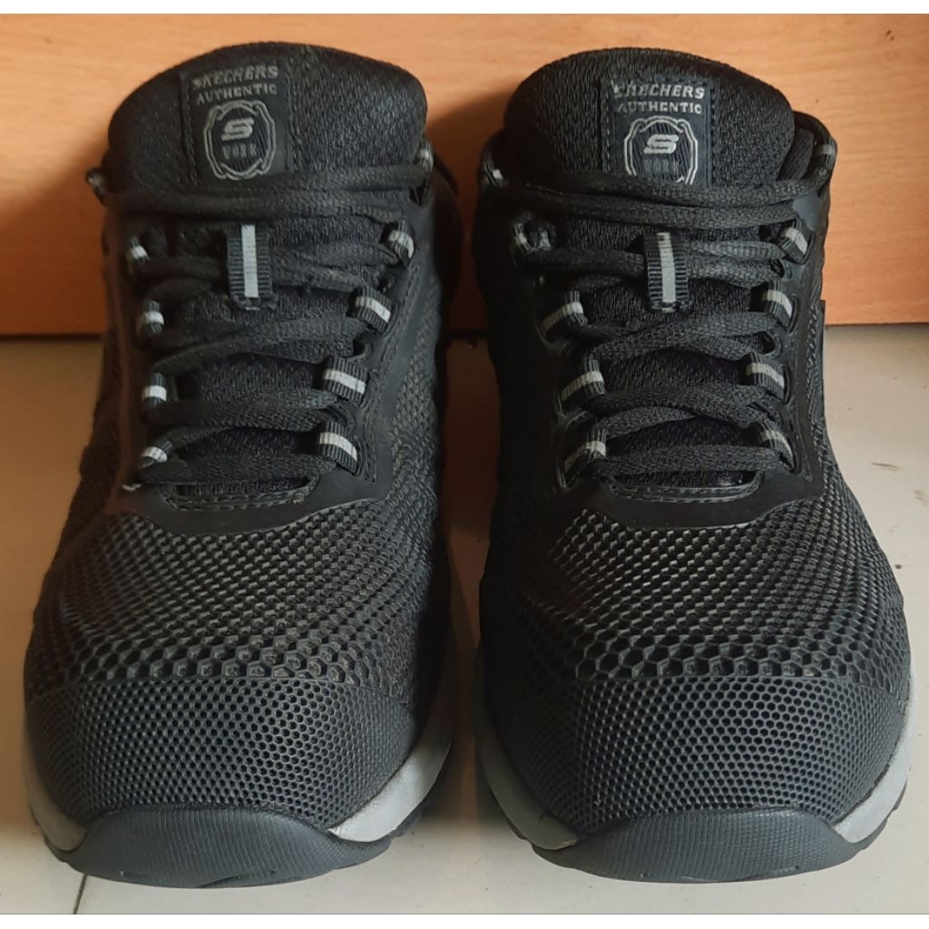Safety Skechers  41
