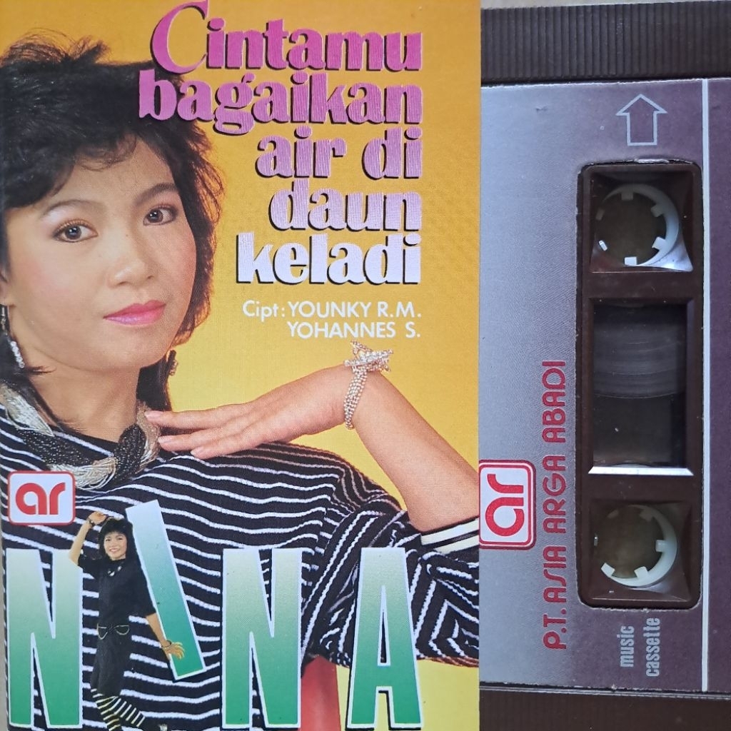 Kaset Pita Nina Astarina Album Cintaku Bagaikan Di Air Keladi