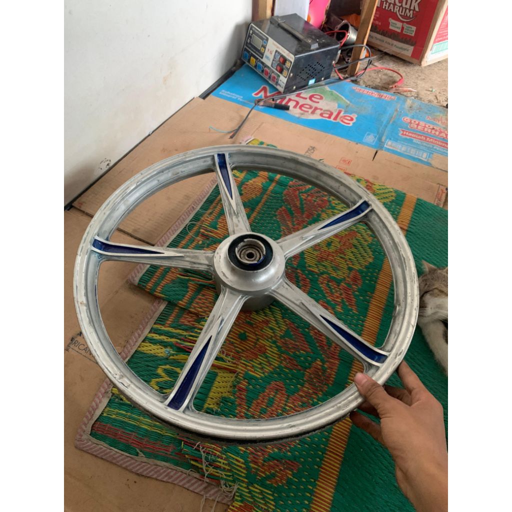 Velg Nagoya Depan Yamaha baut 4