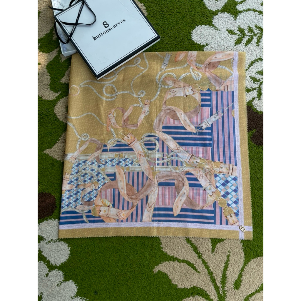 CHAIN SERIES BUTTONSCARVES X DIANA DSAKS