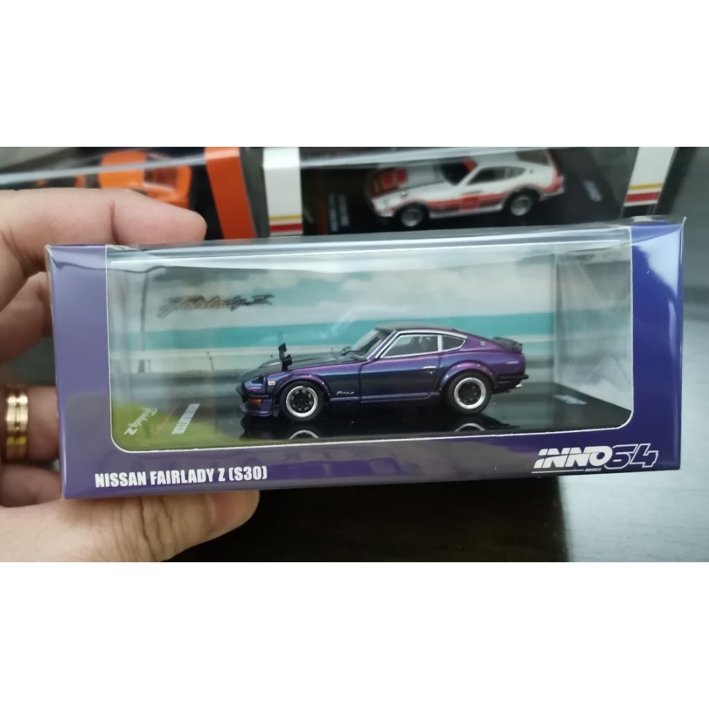 Inno64 Fairlady Z S30 Midnight Purple