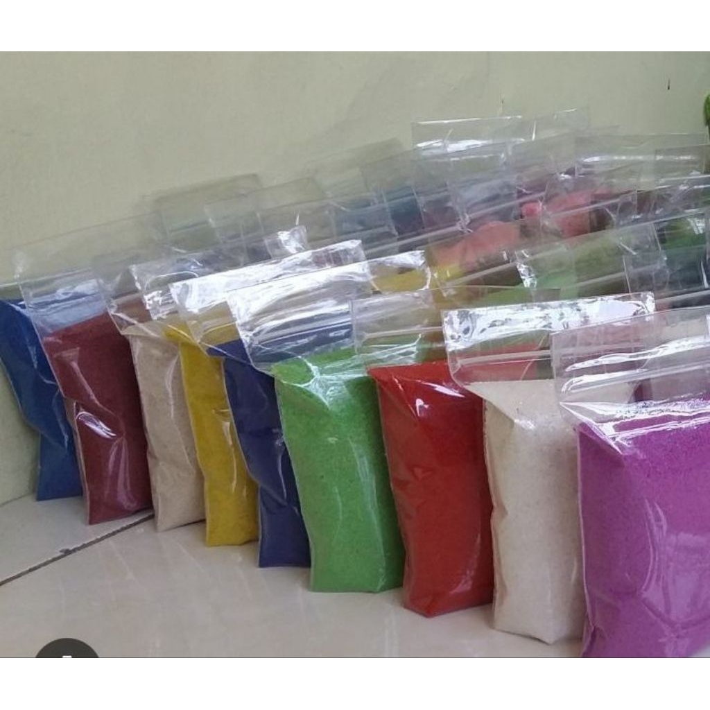 pasir warna warni
