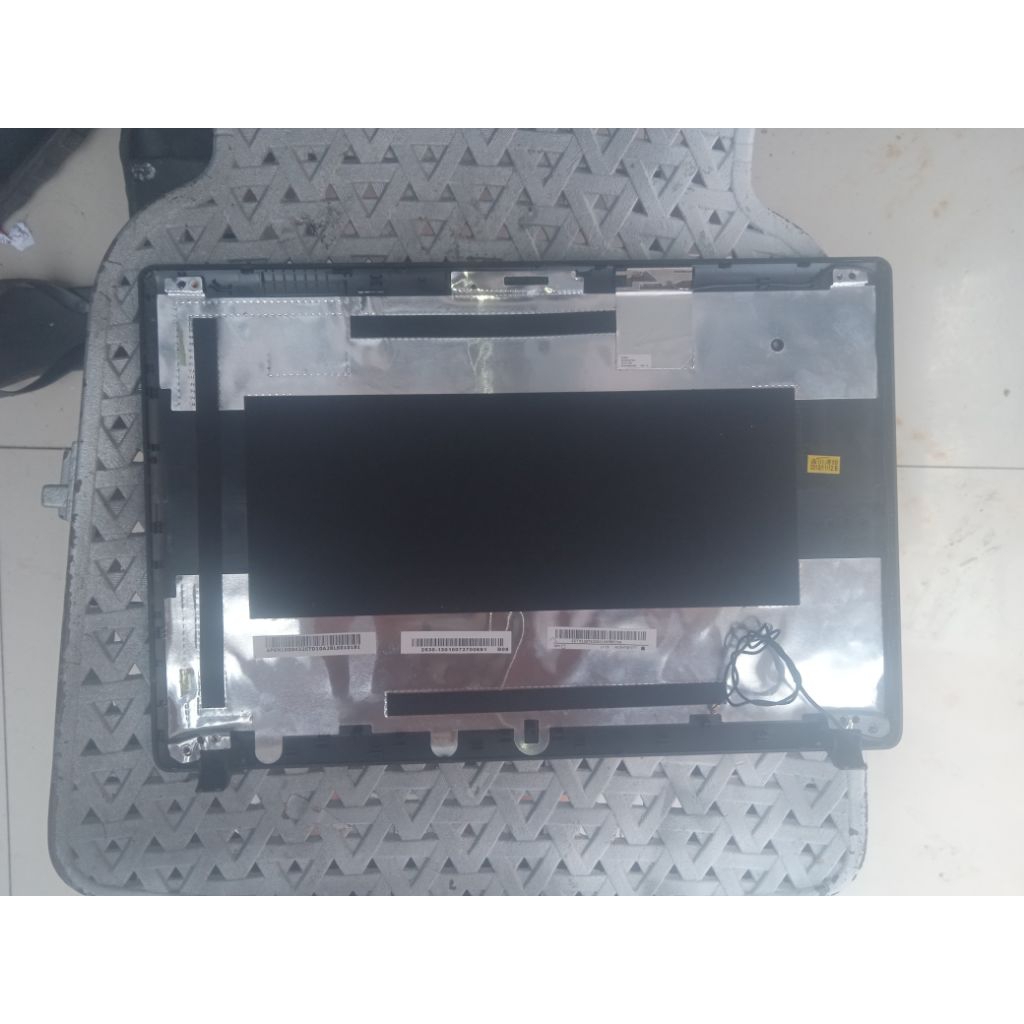 Casing Cover LCD Laptop Lenovo G480 G485