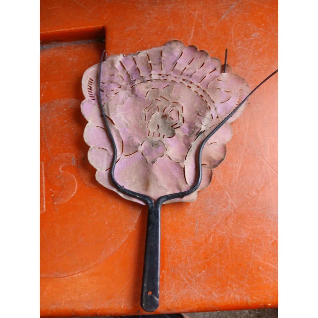 Hiasan dinding kipas kulit pinkmuda gbr wayang 165rb jadul antik vintage lawas display dianggap mati