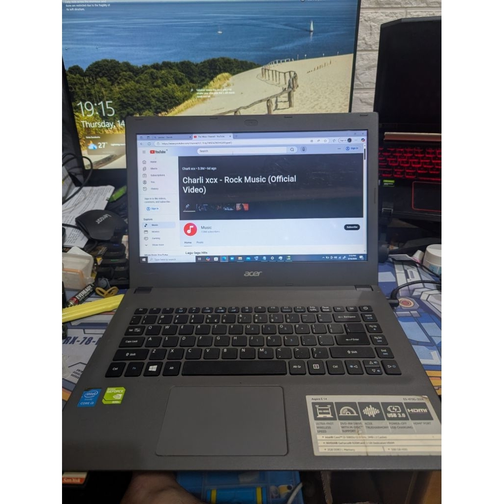 Laptop Desain & Game Acer E5 473G Intel Core i3 + VGA GT920m SSD 256