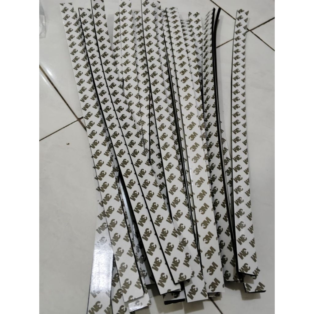 double tape foam 3M tebal 5mm panjang 50cm double tape 3M - lem 3m tape 3m 9448A