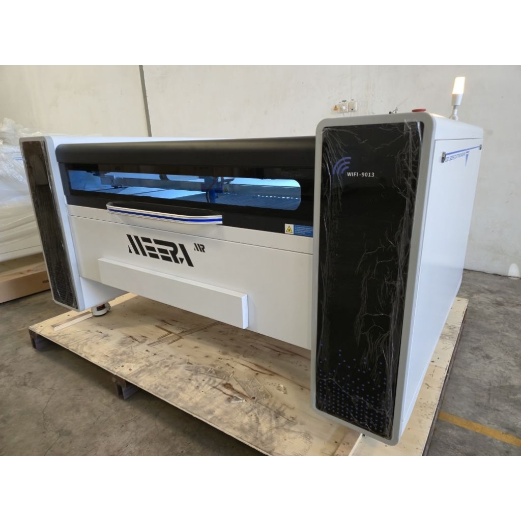 Mesin Laser Akrilik Laser co2 Meera Laser 1390 M7