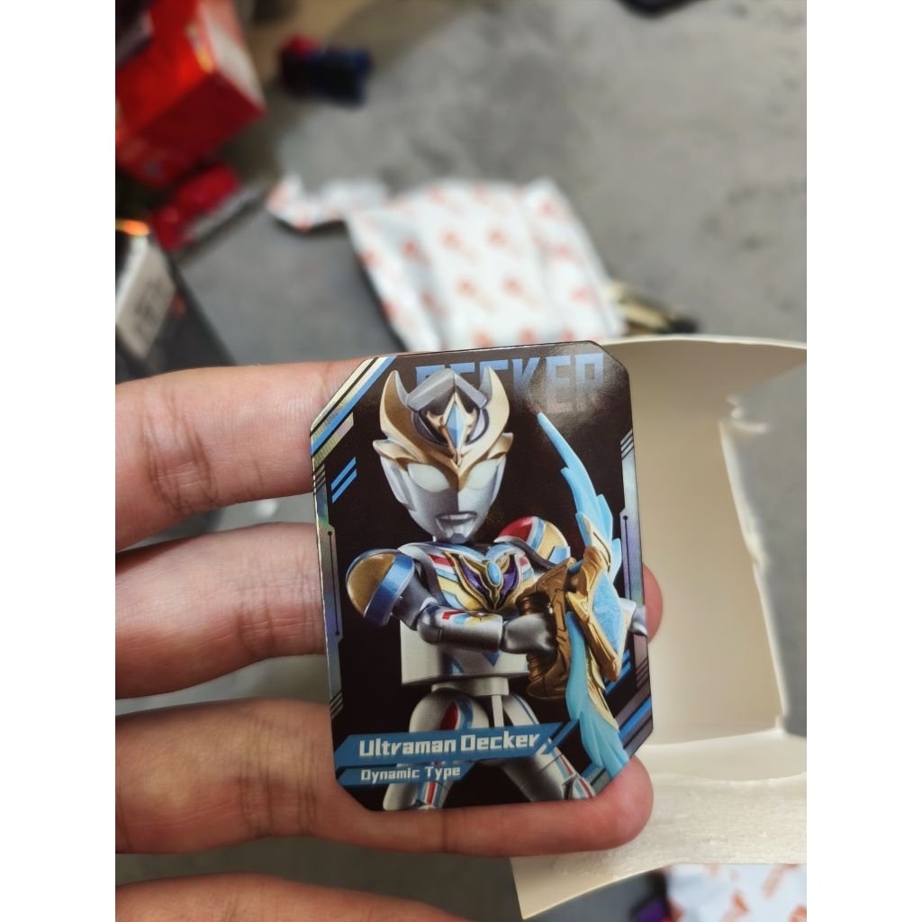 Ultraman Decker Gv13