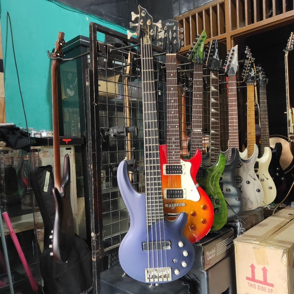 BASS ELEKTRIK CORT CURBOW 5 - BLUE METALLIC SATIN