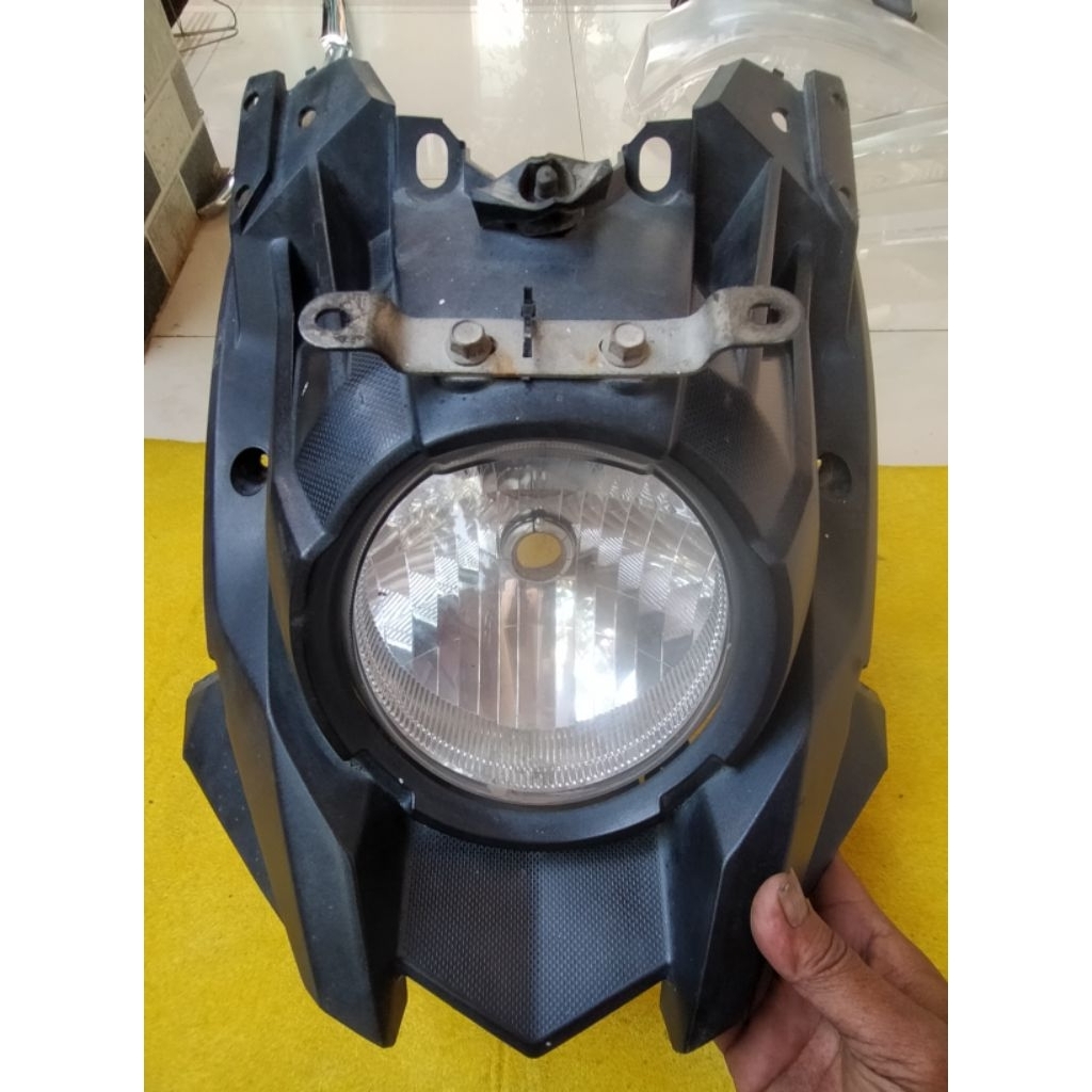 cover lampu + lampu depan X-Ride 115 ori
