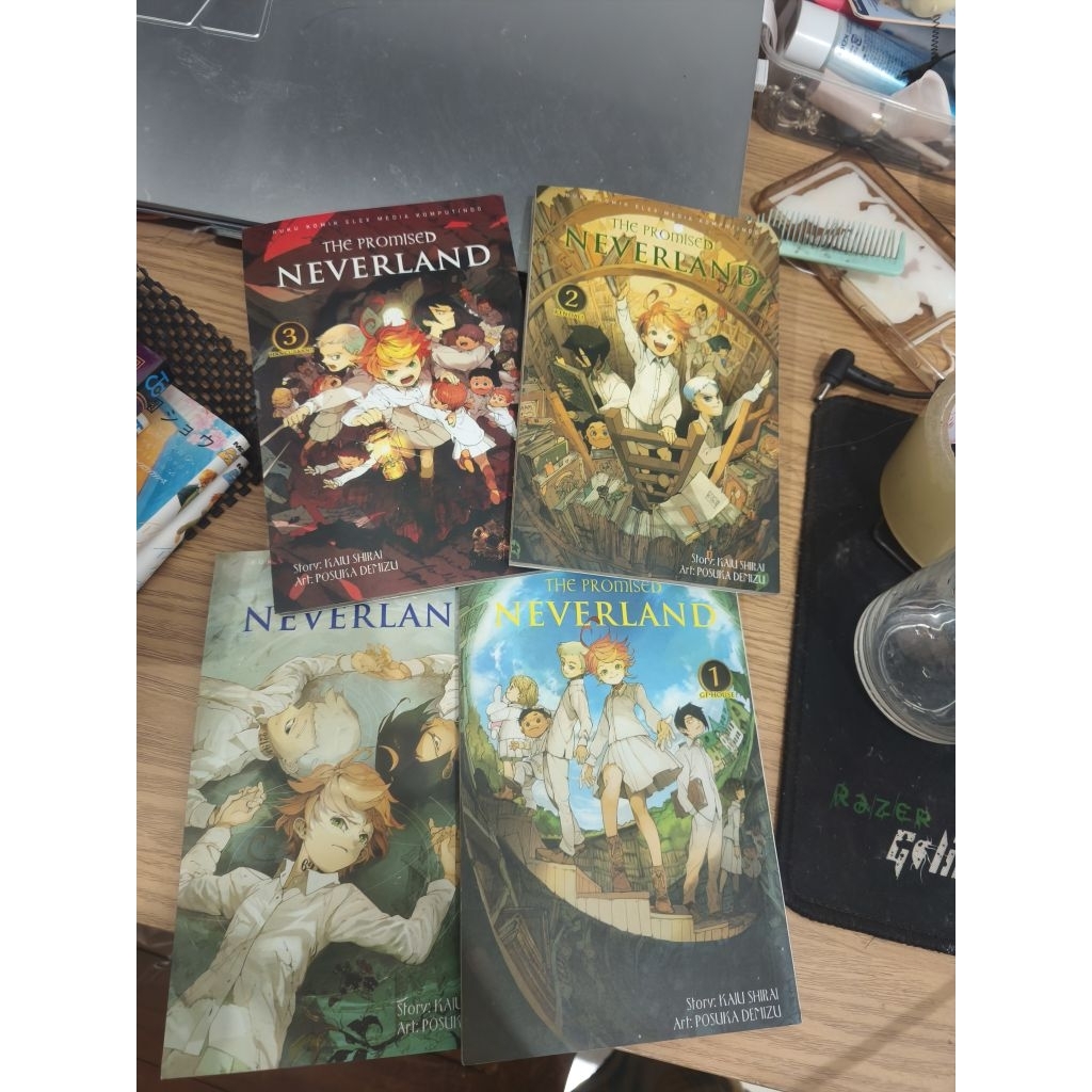 komik the promised Neverland set 1-4