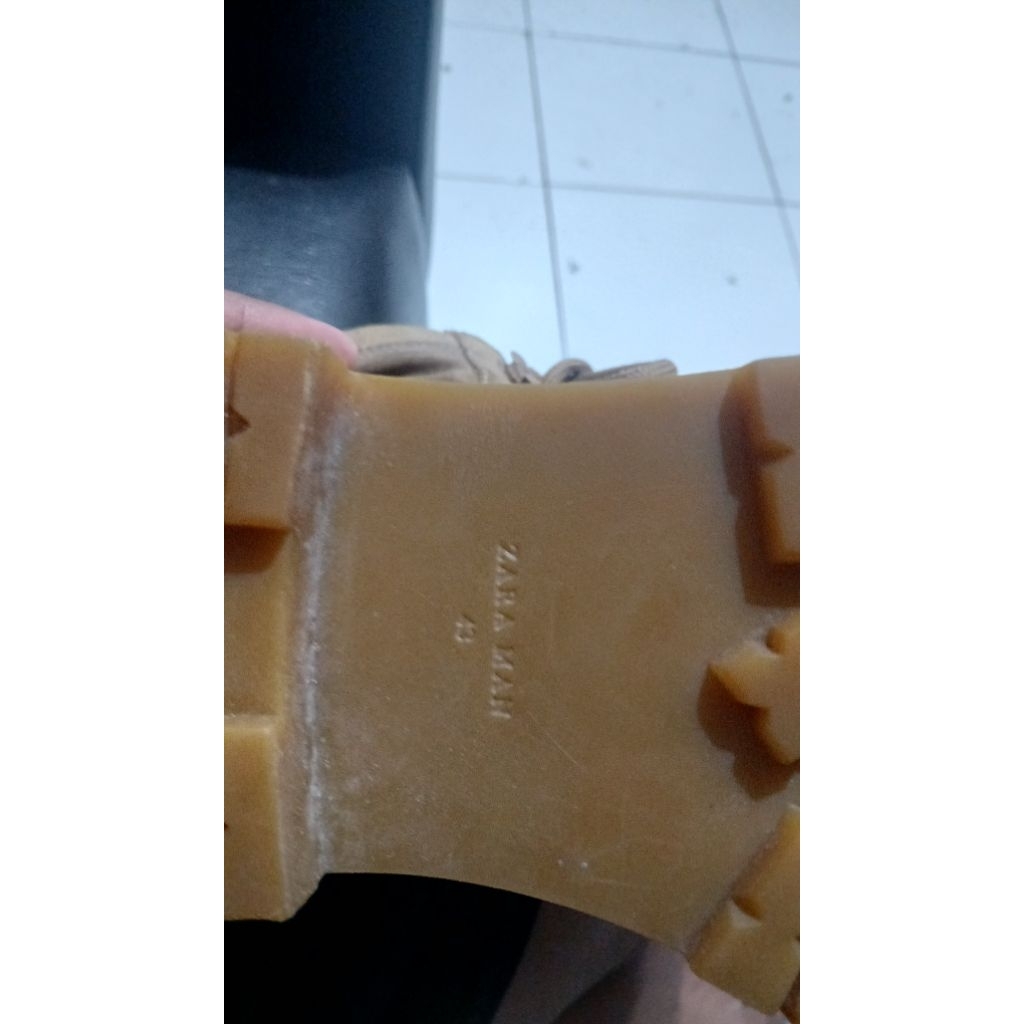 sepatu boots zara