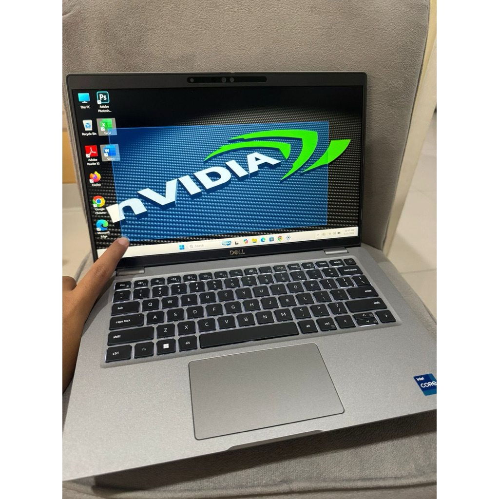 Laptop Dell Precision 3470 Touchscreen Core i7 Gen 12 VGA nvidia - 16GB - 256GB