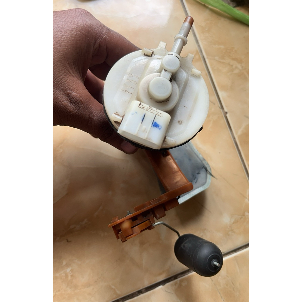 FUEL PUMP/ROTAK POMPA BENSIN ORIGINAL HONDA SUPRA X 125 FI / REVO FI / BLADE NEW 125 FI AHM SET