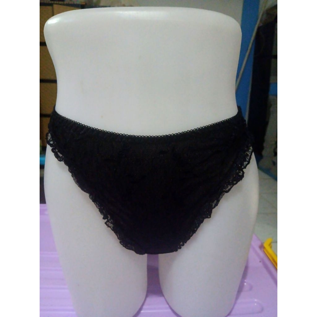 Aimer Feel CD Thong Wanita Hitam Size M
