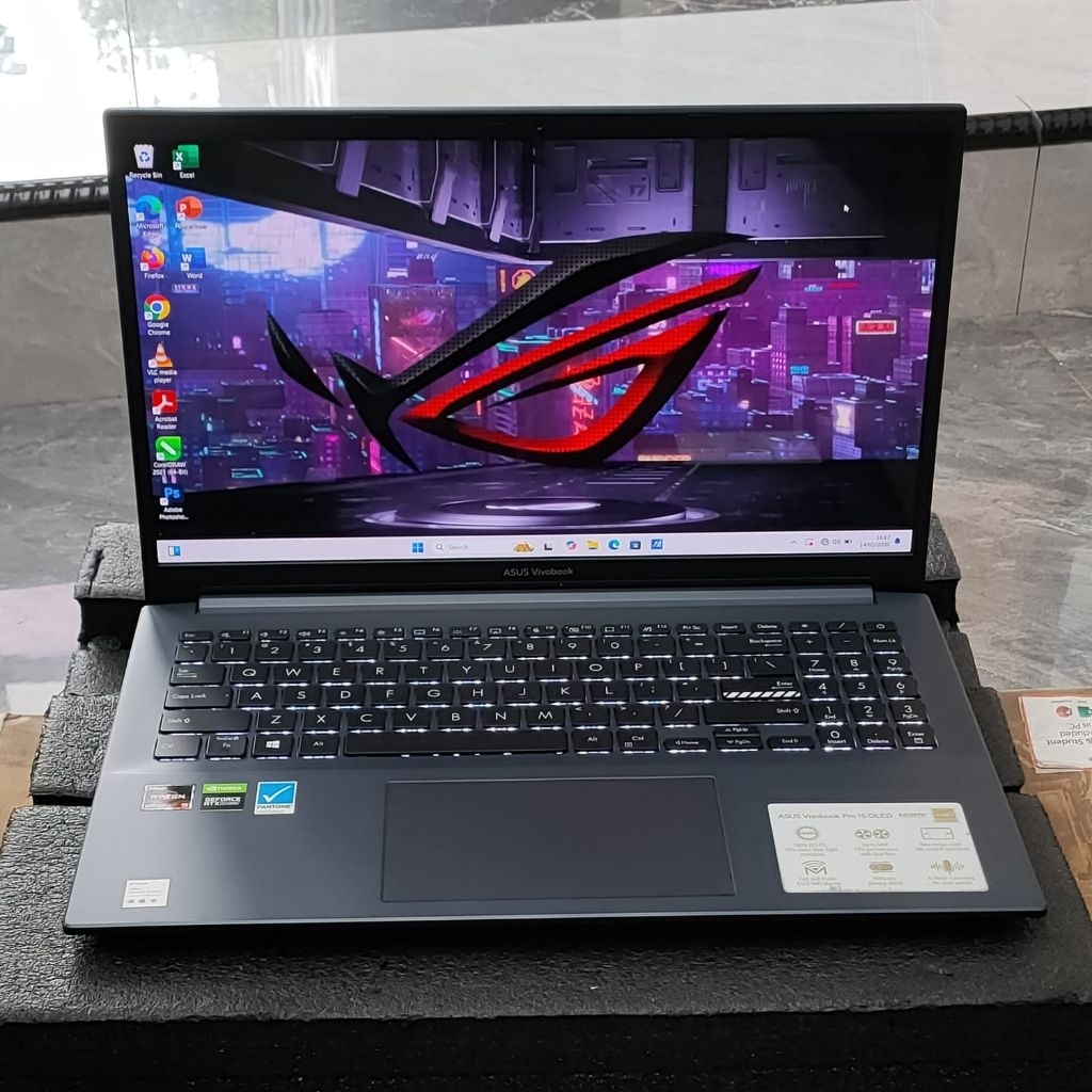 Asus VIVOBOOK 15 OLED RYZEN 9-5900Hx RTX 3050 RAM 16GB SSD NVME 512GB