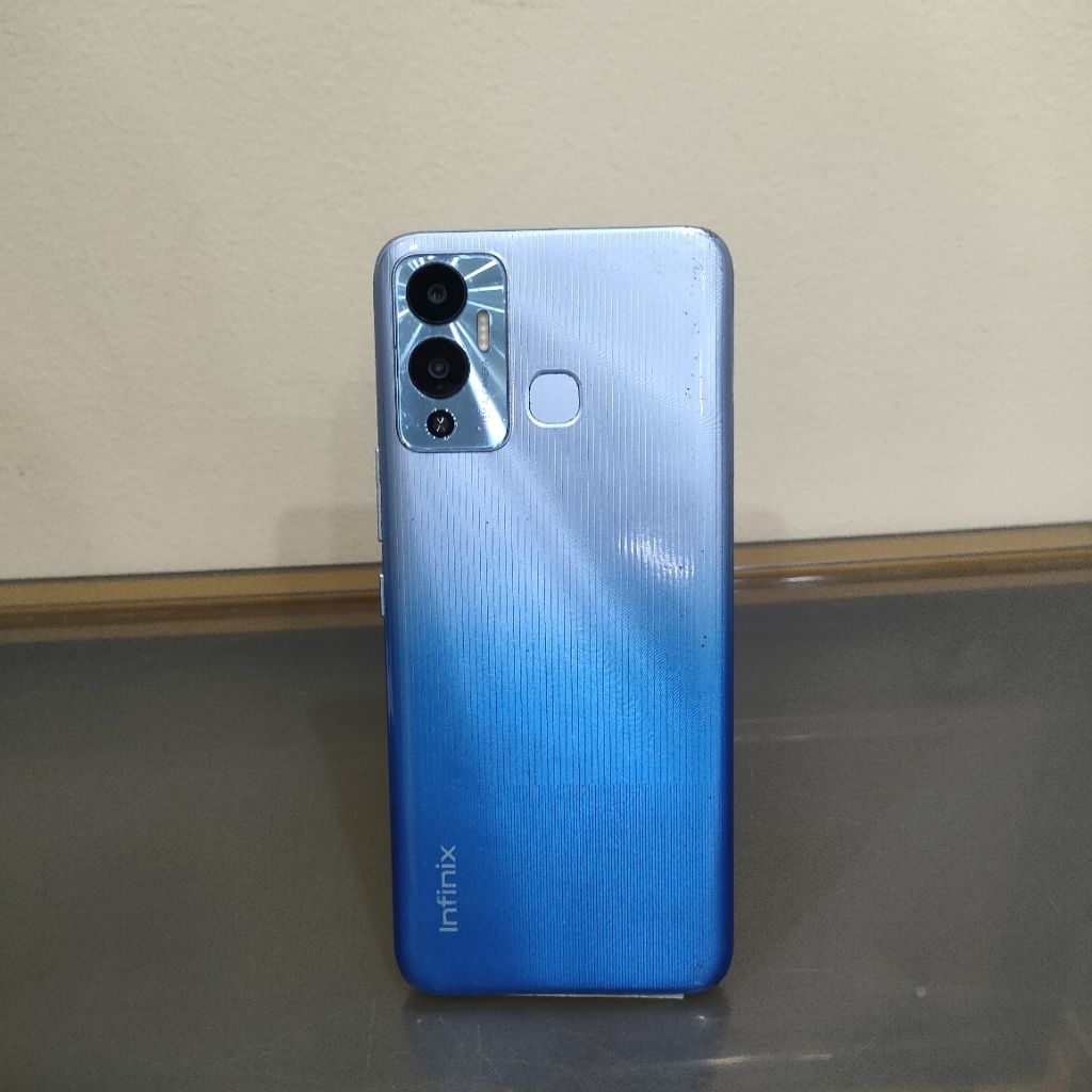 Handphone Infinix Hot 12 Play Ram 4 128GB (Batangan, Tanpa Charger)