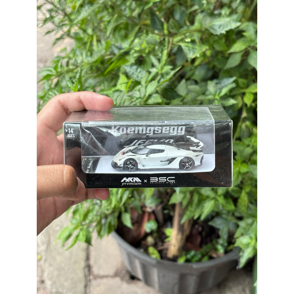 HKM Premium x BSC Koenigsegg JESKO White/Putih SEALD (segel) mulus