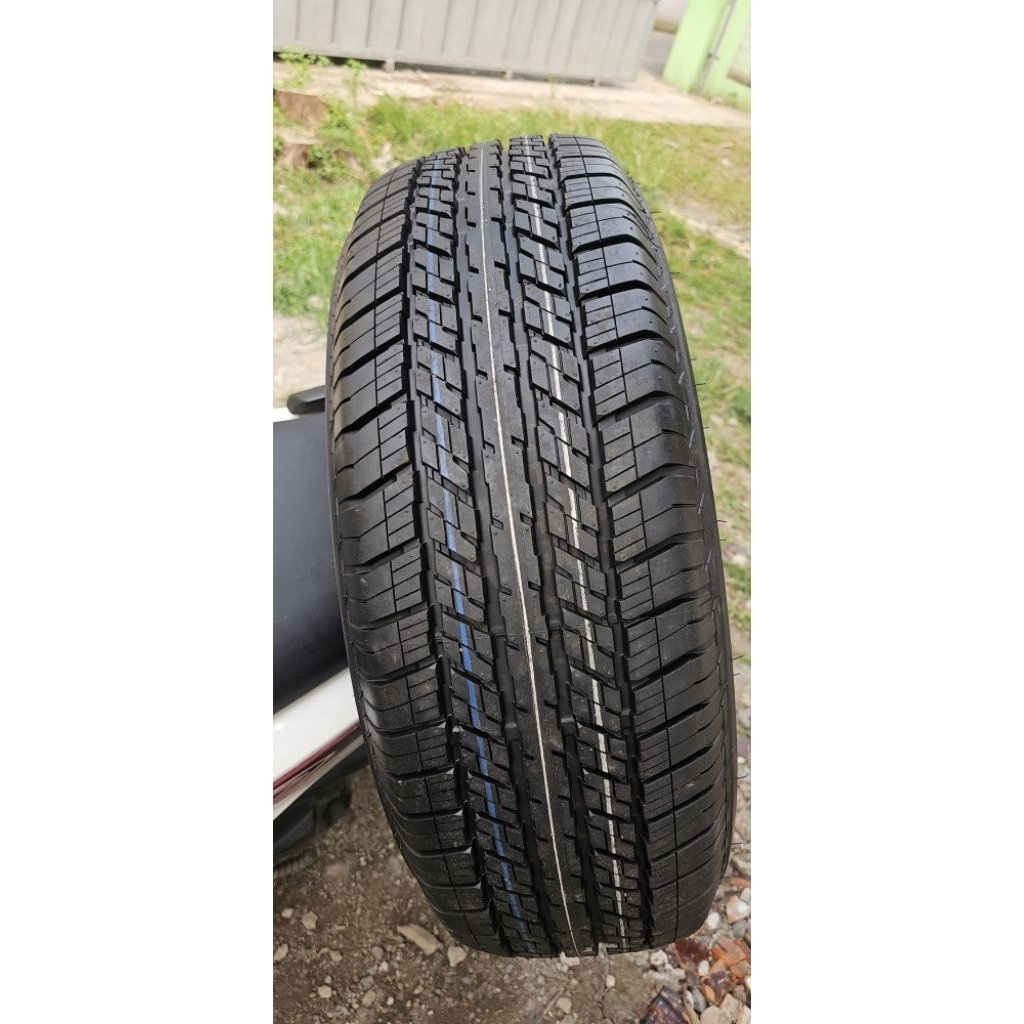 Ban 265 70 16 bridgestone dueler ht , nik 2025