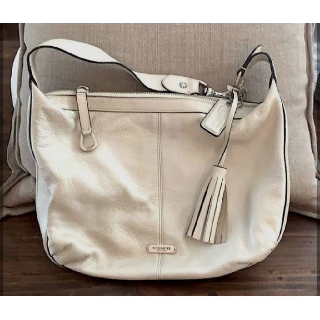 Coach Vintage Hobo Leather Pearl Authentic