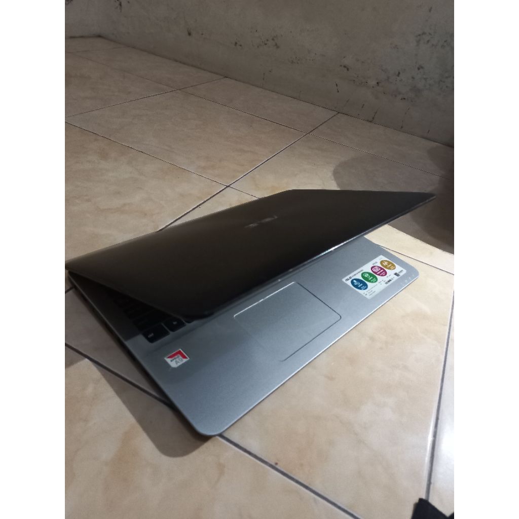 LAPTOP ASUS X555BA AMD A9 (SECOND) BACA DESKRIPSI